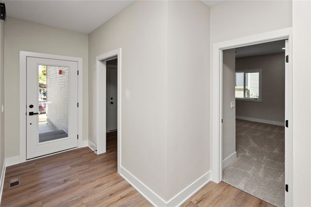 1421 Pioneer Road, Des Moines, IA 50320