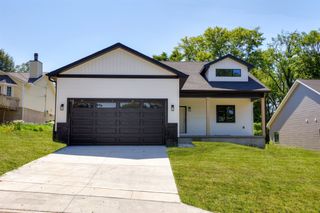 1421 Pioneer Road, Des Moines, IA 50320