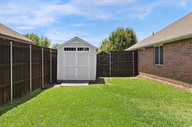 2440 Fieldcrest Drive, Rockwall, TX 75032