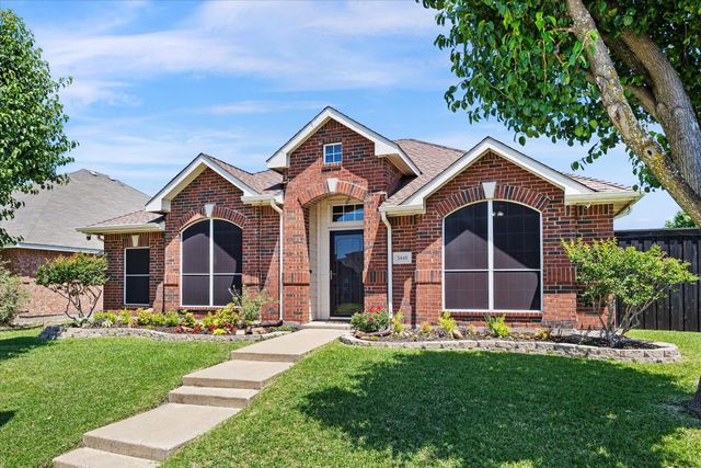 2440 Fieldcrest Drive, Rockwall, TX 75032
