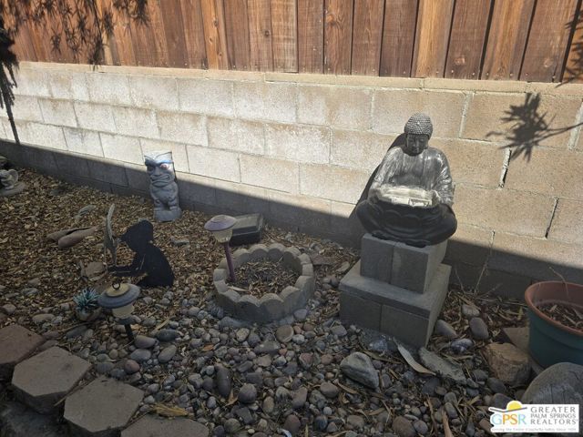 153 Estrada Way, Cathedral City, CA 92234