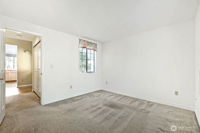 10063 Wallingford Avenue N, Seattle, WA 98133