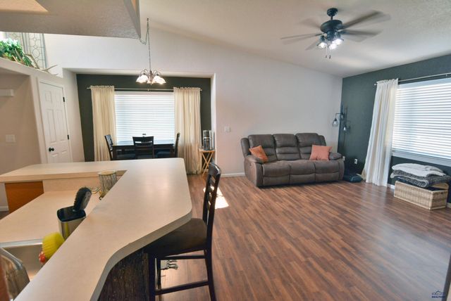 5247 AUTUMN PL, Rapid City, SD 57702