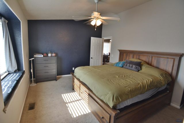 5247 AUTUMN PL, Rapid City, SD 57702