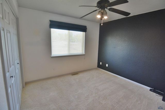5247 AUTUMN PL, Rapid City, SD 57702