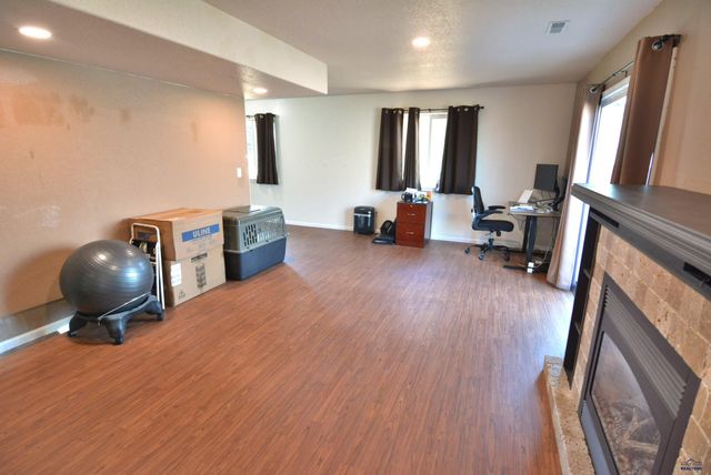 5247 AUTUMN PL, Rapid City, SD 57702