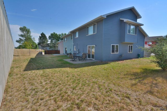 5247 AUTUMN PL, Rapid City, SD 57702