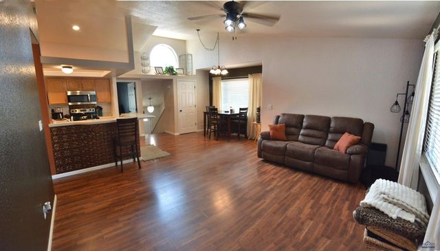 5247 AUTUMN PL, Rapid City, SD 57702