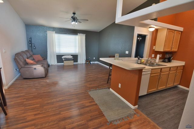 5247 AUTUMN PL, Rapid City, SD 57702