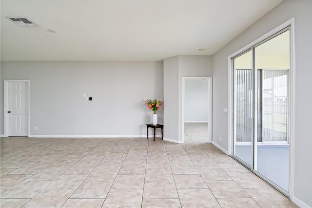 232 SW Aldoro Place, Port St. Lucie, FL 34953
