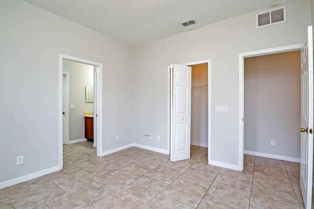 232 SW Aldoro Place, Port St. Lucie, FL 34953