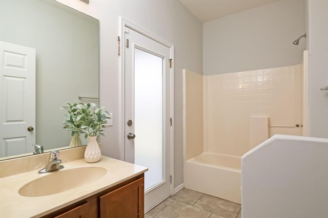 232 SW Aldoro Place, Port St. Lucie, FL 34953