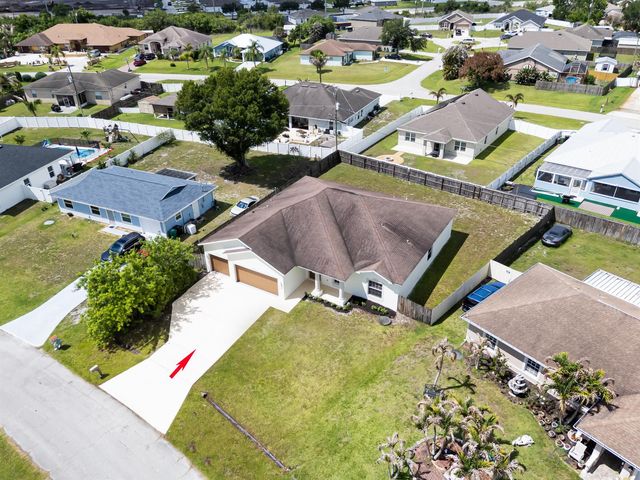 232 SW Aldoro Place, Port St. Lucie, FL 34953
