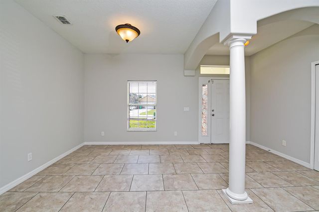 232 SW Aldoro Place, Port St. Lucie, FL 34953