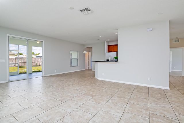 232 SW Aldoro Place, Port St. Lucie, FL 34953