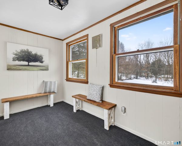 111 Whipple Avenue, Norwich, CT 06360