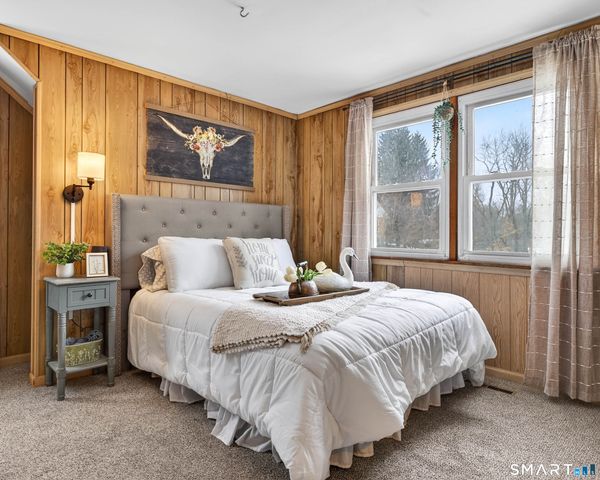 111 Whipple Avenue, Norwich, CT 06360