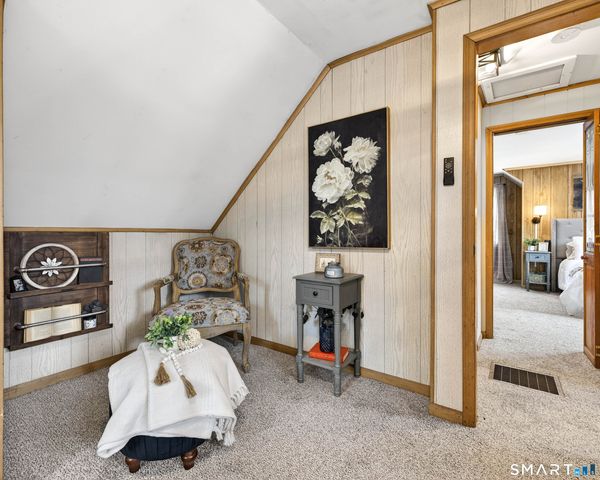 111 Whipple Avenue, Norwich, CT 06360