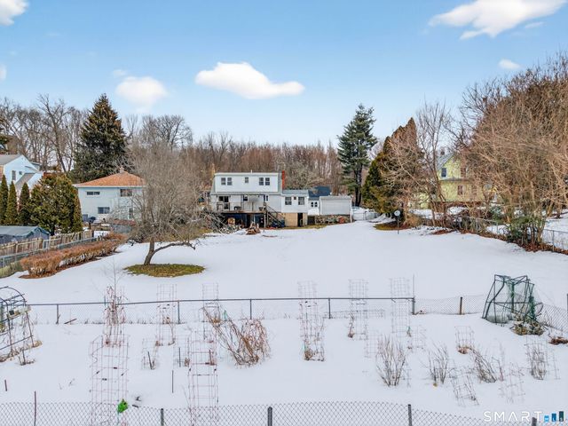 111 Whipple Avenue, Norwich, CT 06360