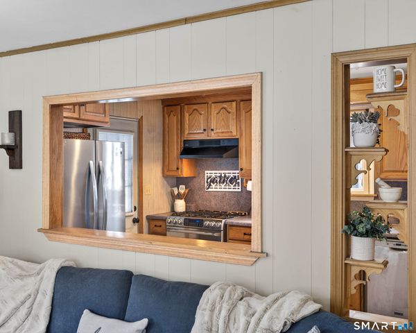 111 Whipple Avenue, Norwich, CT 06360