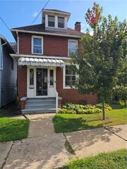 952 Roup Ave, Brackenridge, PA 15014