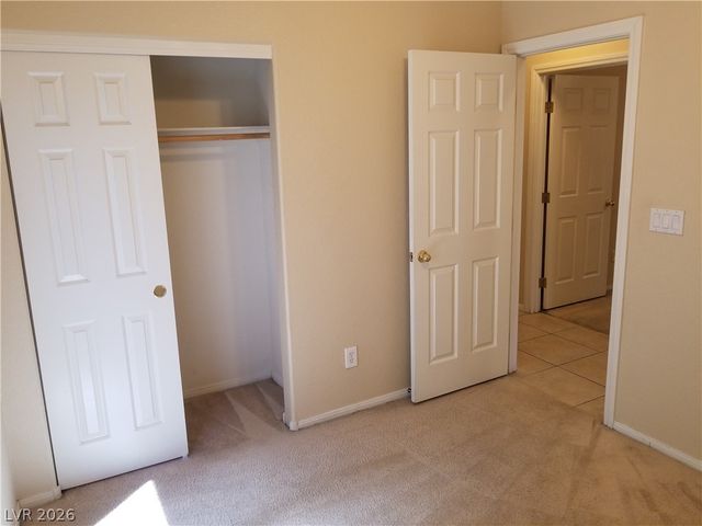 9524 Cabot Falls Avenue, Las Vegas, NV 89149