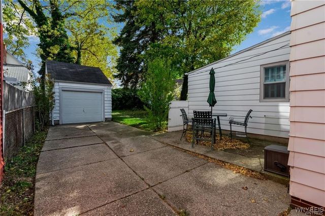 23 Pine Ridge Terrace, Cheektowaga, NY 14225