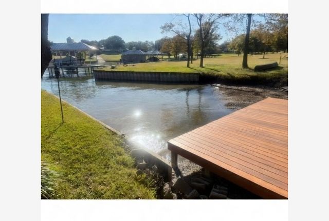 8810 Edgelake Trail, Rowlett, TX 75088