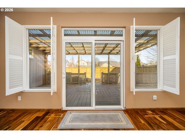 4941 STAGECOACH Rd, Eugene, OR 97402