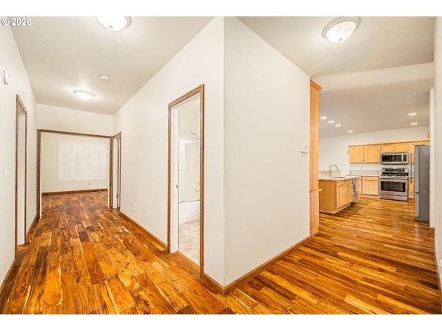 4941 STAGECOACH Rd, Eugene, OR 97402