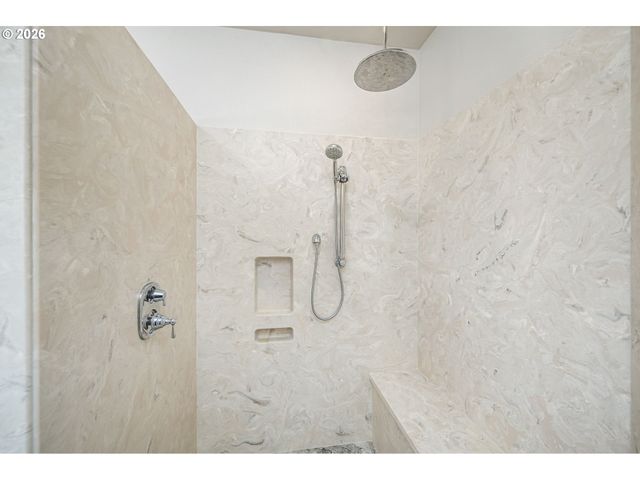 4941 STAGECOACH Rd, Eugene, OR 97402