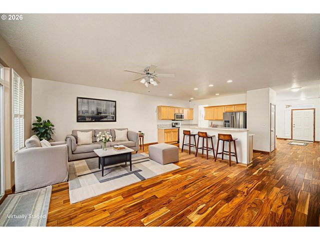 4941 STAGECOACH Rd, Eugene, OR 97402