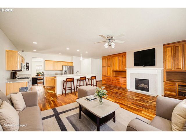 4941 STAGECOACH Rd, Eugene, OR 97402