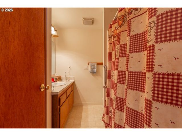 3021 Se 129TH Ave, Portland, OR 97236