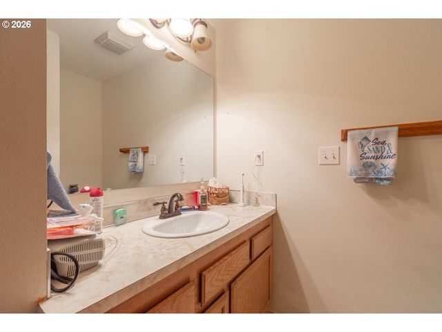 3021 Se 129TH Ave, Portland, OR 97236