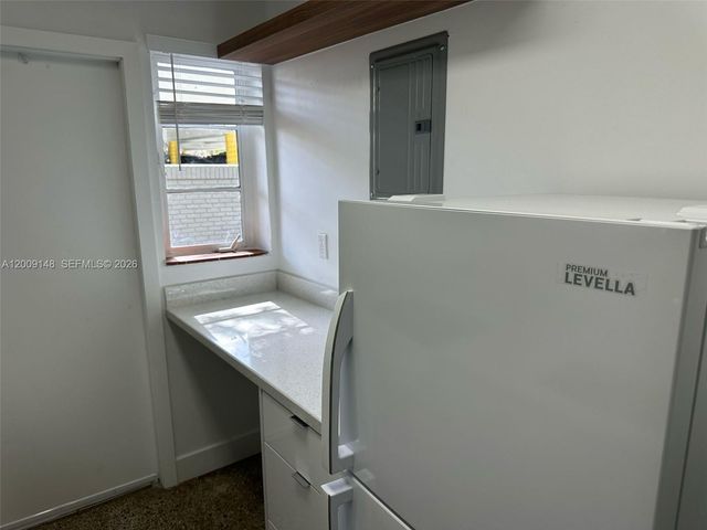 417 SE 14th Ct 2, Fort Lauderdale, FL 33316