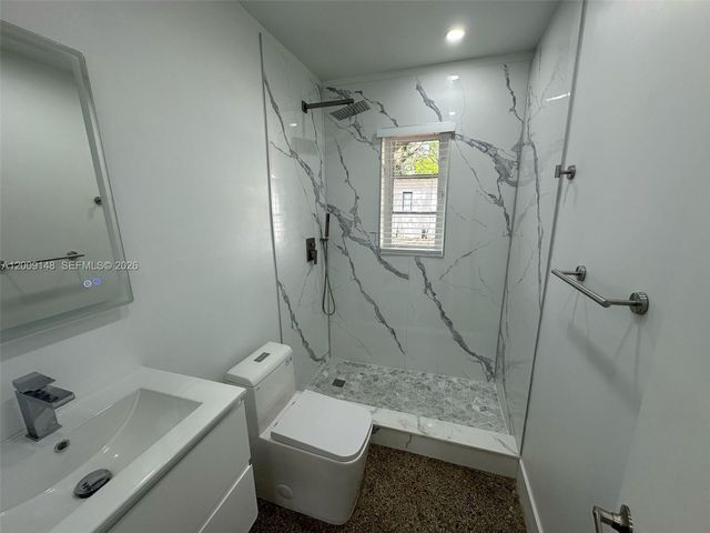 417 SE 14th Ct 2, Fort Lauderdale, FL 33316