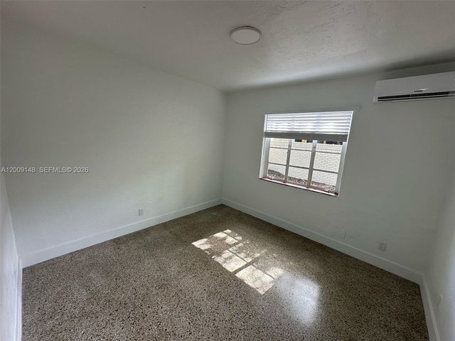 417 SE 14th Ct 2, Fort Lauderdale, FL 33316