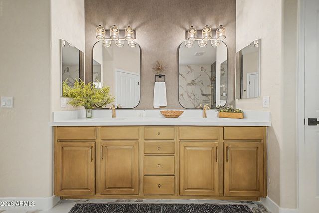 3015 E PACKARD Drive, Gilbert, AZ 85298