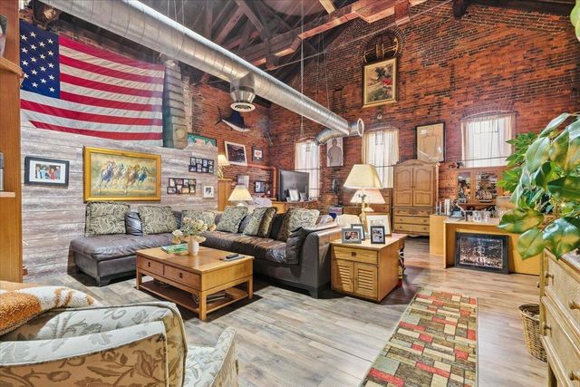 409 W Gambier Street, Mount Vernon, OH 43050