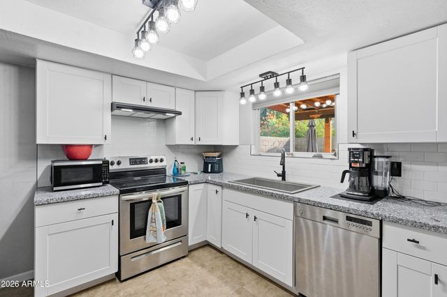 15633 N 63RD Street, Scottsdale, AZ 85254