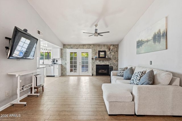 15633 N 63RD Street, Scottsdale, AZ 85254