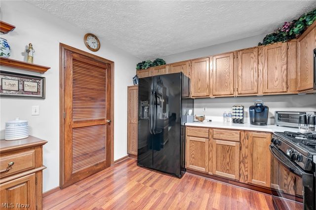 6472 Monroe Lane, North Ridgeville, OH 44039