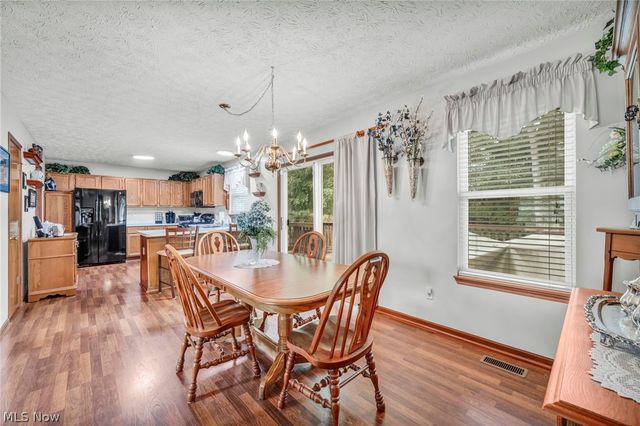 6472 Monroe Lane, North Ridgeville, OH 44039