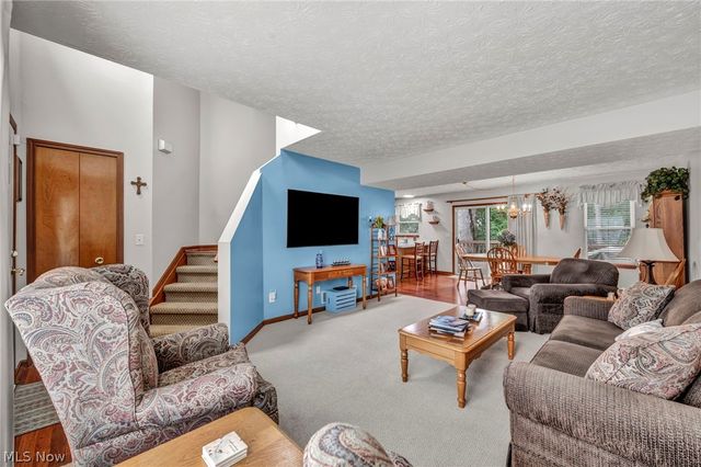 6472 Monroe Lane, North Ridgeville, OH 44039