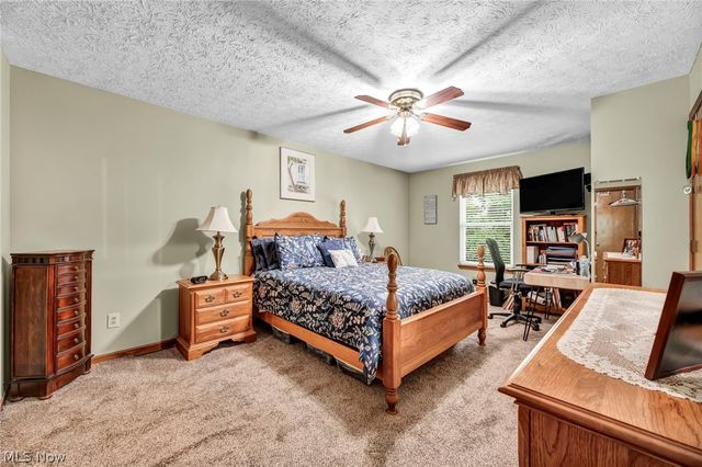 6472 Monroe Lane, North Ridgeville, OH 44039