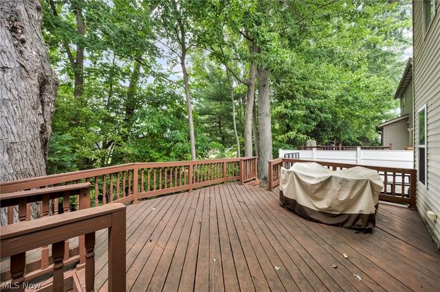 6472 Monroe Lane, North Ridgeville, OH 44039