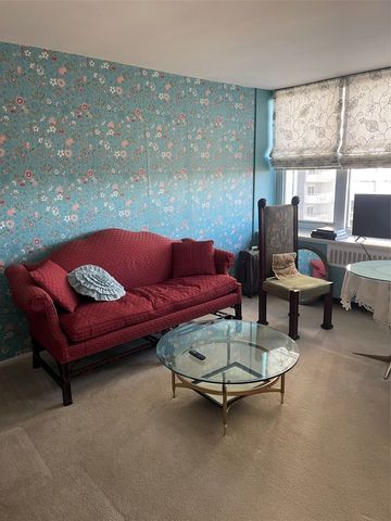 4250 N MARINE Drive 905, Chicago, IL 60613