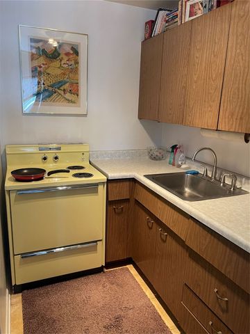 4250 N MARINE Drive 905, Chicago, IL 60613