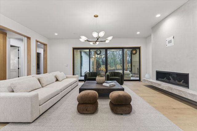 1115 Wilson Pike, Brentwood, TN 37027